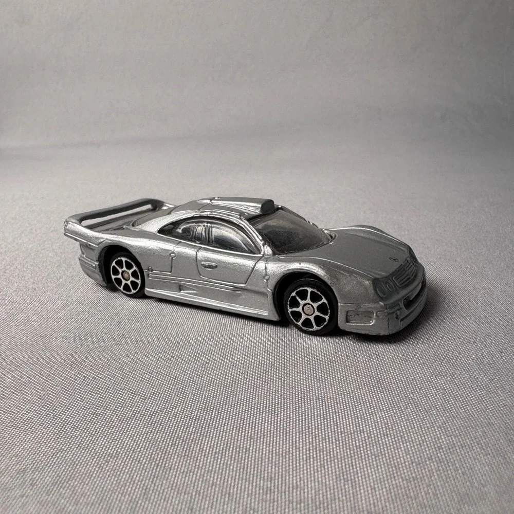 Maisto Mercedes CLK-GTR Street Version Diecast Car Silver AMG 1/64 Scale Toy
